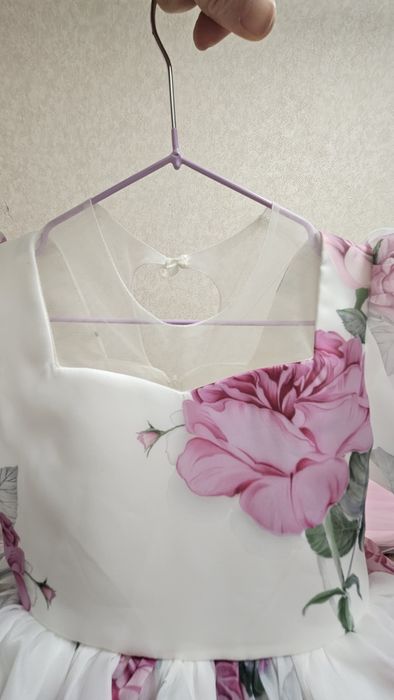 Сукня на випускний в садочку,день народження