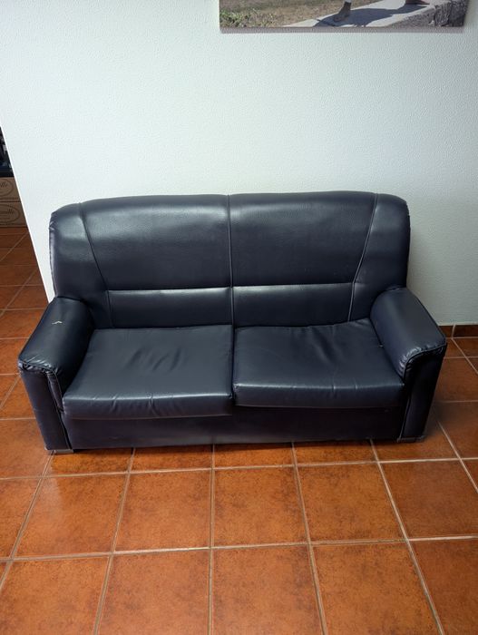 2 sofás + 1 mesa usados