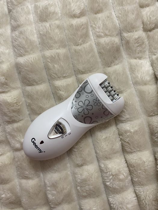 Епілятор Gemei GM-3061 4в1 б\у