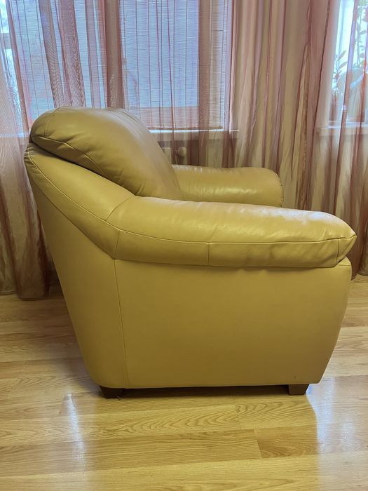 Кресло из экокожи.Крісло з екошкіри.