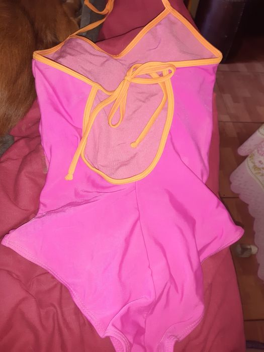 Fatos de banho e bikinis