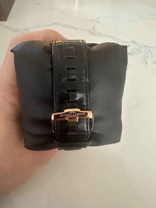 Годинник Jacques Lemans Geneve