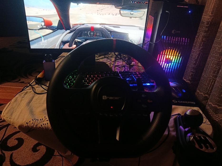 Продам игровой руль tracer