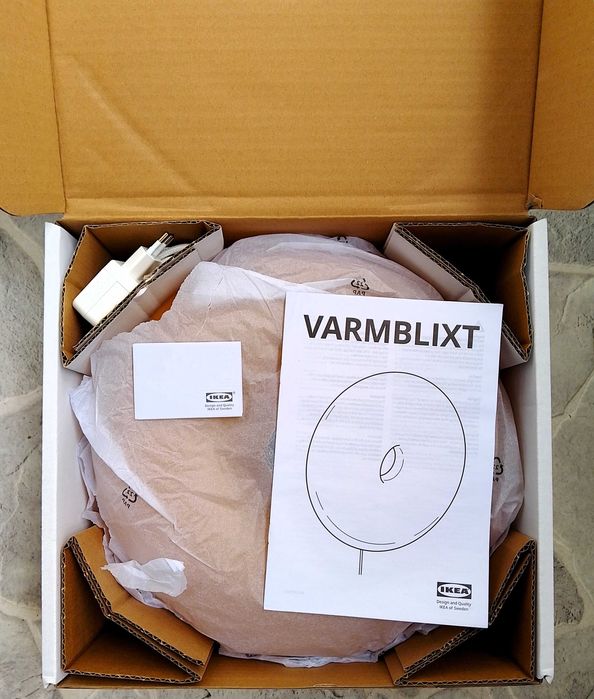 лампа VARMBLIXT Ikea