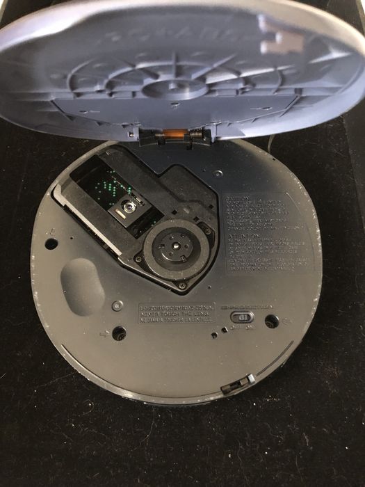 Sony Walkman discman D-EJ625