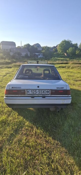 Mitsubishi Galant