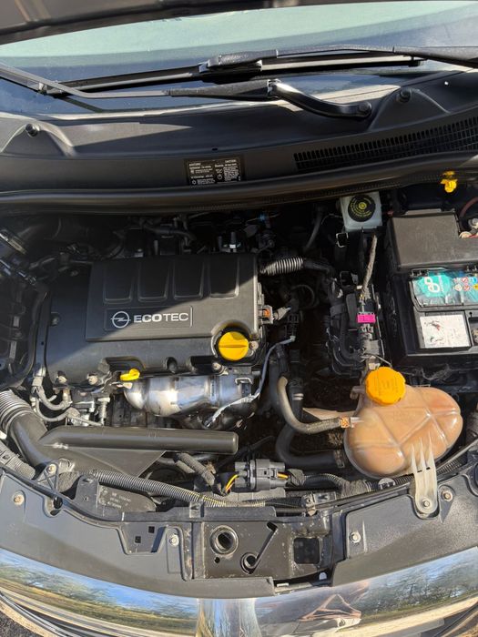 Vende - Carro Opel Corsa 2010 - 80.000KM
