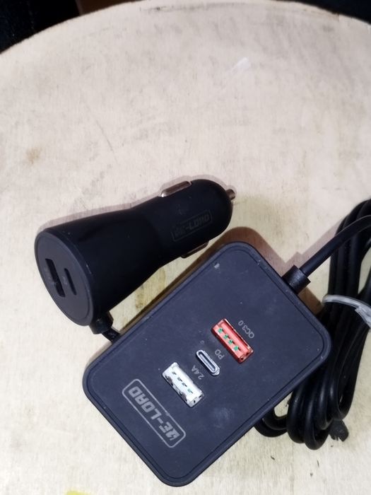 Re-load 52W – Szybka ładowarka samochodowa z 5 portami USB!