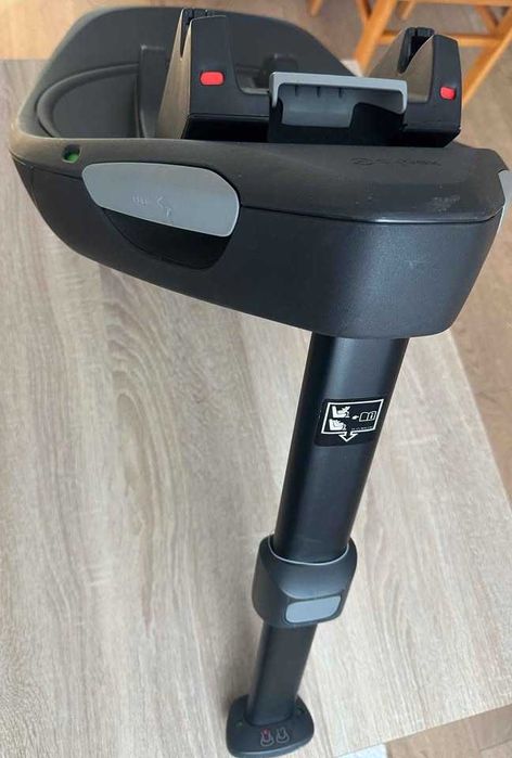 Fotelik samochodowy Cybex Cloud G + plus baza obrotowa