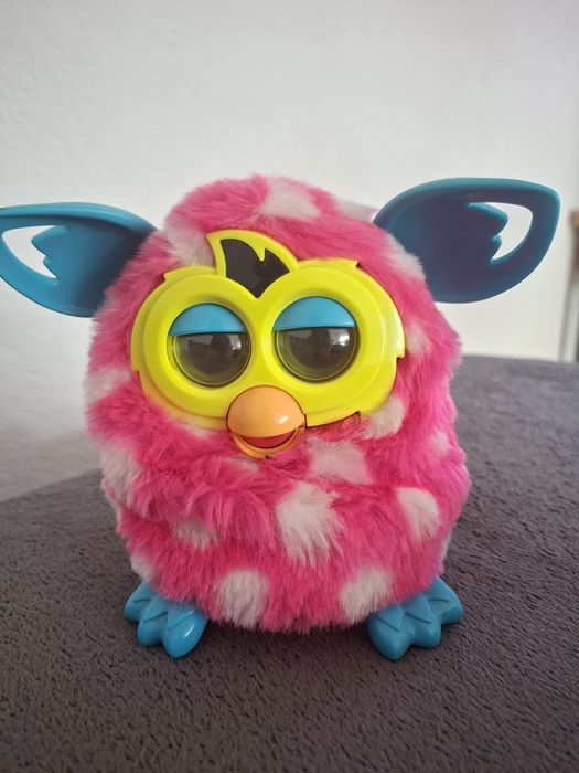 Furby zabawka interaktywna