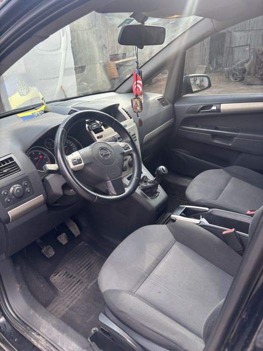 Продам Opel Zafira