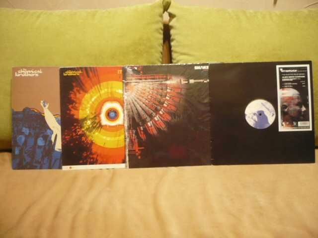 Maxi Single z muzyką w klimatach elektro, house, techno.65xLP. Polecam.
