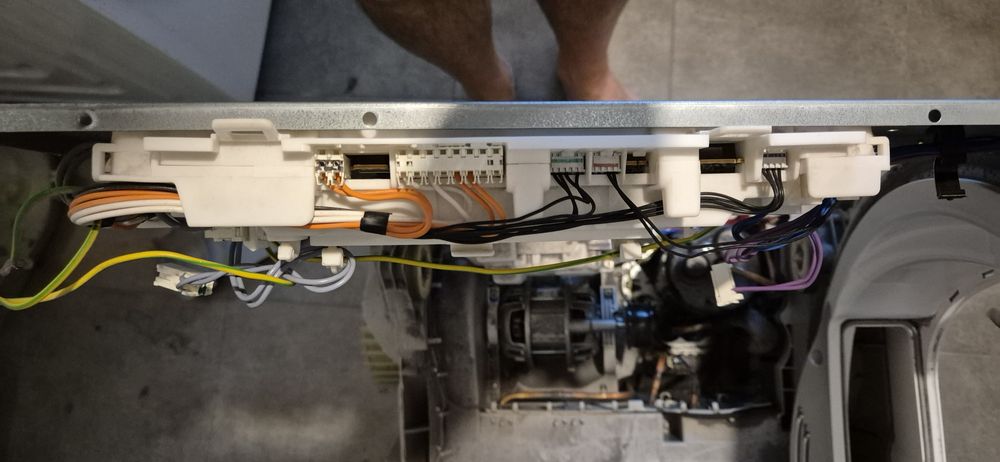 Suszarki elextrolux EDH3386  czesci