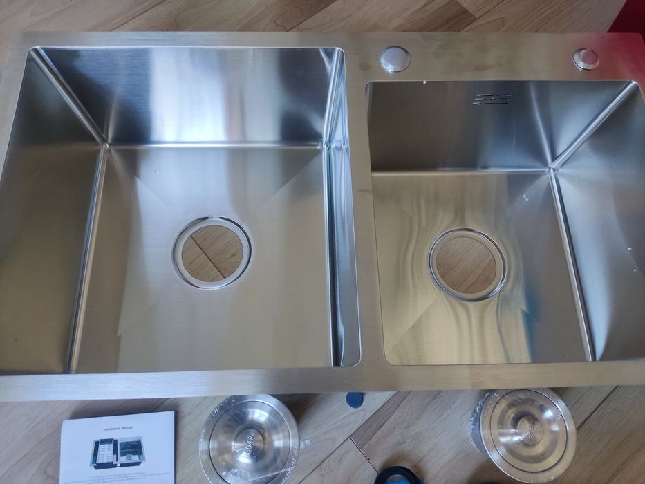 Lava-loiça inox com duas cubas