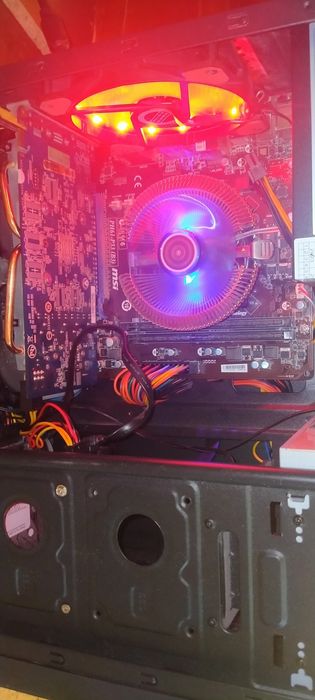 Продаю комп'ютер для дому + мишка і клавіатура бездротова  б/у