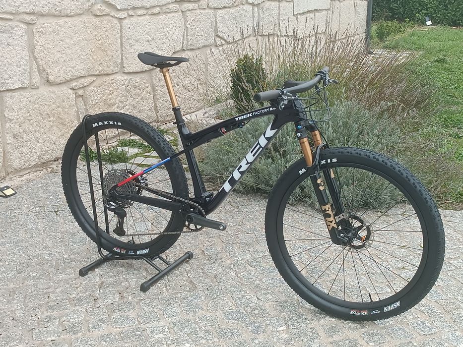Bicicleta BTT trek Supercaliber SLR 9.9 XTR Di2 Gen 2
