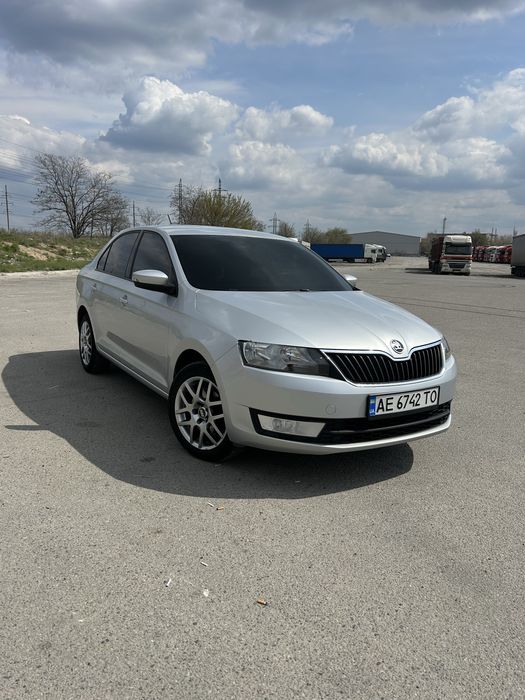 Skoda rapid 2017 1.6