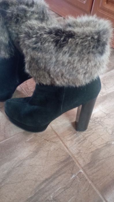 Жіночі теплі чобітки