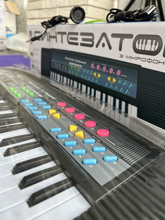 Синтезатор Дитячий (новий) с мікрофоном