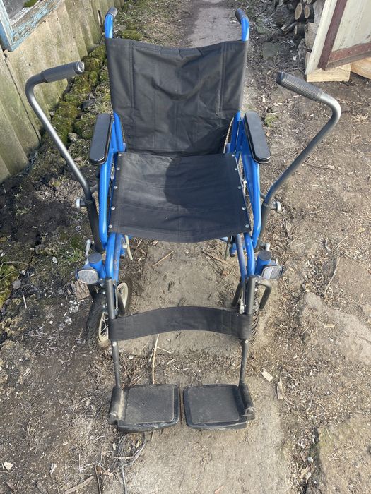Продам інвалідну коляску