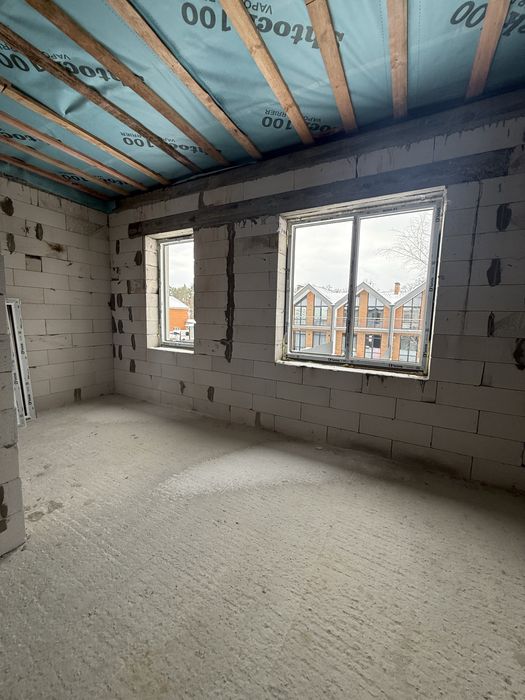 Таунхауси в Ворзелі з великими дворами! Газ! Навпроти ліс!