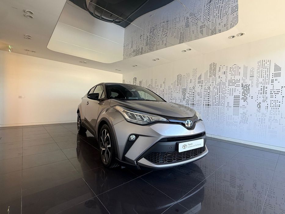 Toyota C-HR 1.8 Hybrid Square Collection