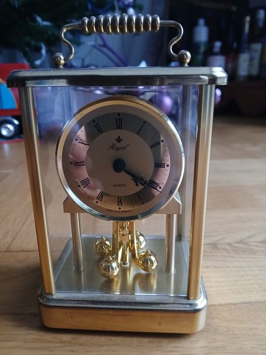 Годинник "Royal "