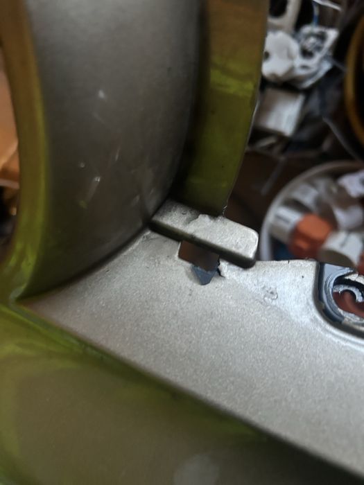 Zderzak GOLF IV bez spryskiwaczy