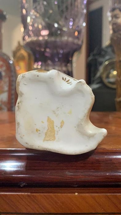 Floreira/solitario em biscuit pintado. Centenaria. Linda!