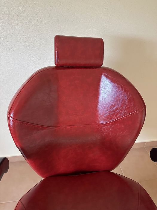Poltrona hidráulica para barbearia / estética com apoio de cabeça