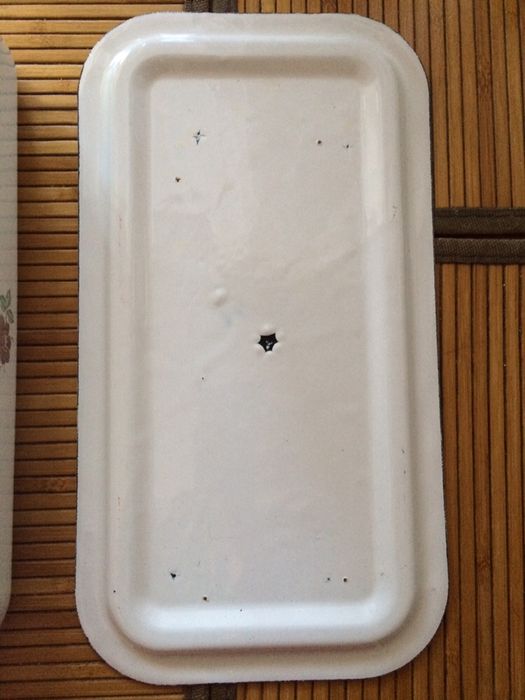 Лоток эмалированный