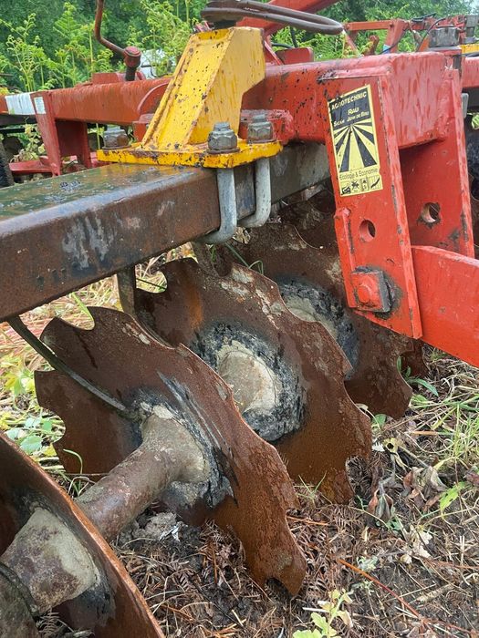 Grade de discos rebocável