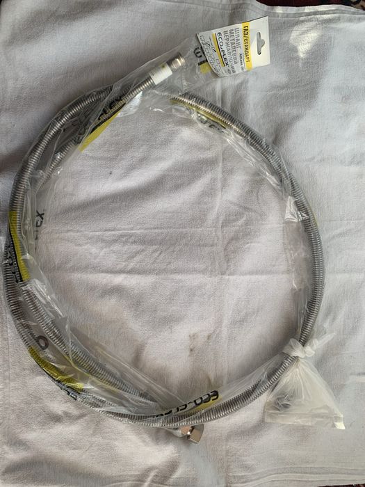 Газовий шланг з нержавіючої сталі! Новий!