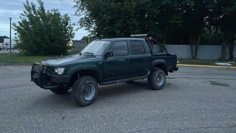 Toyota Hilux 1997 г Пикап