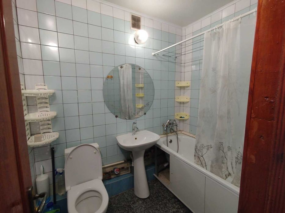 Продам 3/х кімнатну квартиру в центральній частині міста