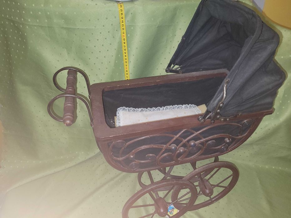 Ляльковi меблi та аксесуари