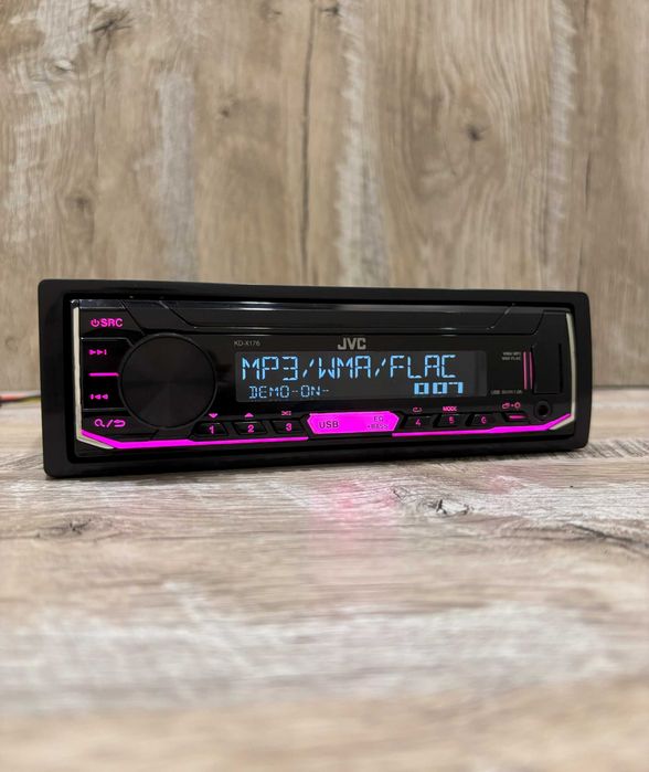 Автомагнитола JVC с Bluetooth и USB