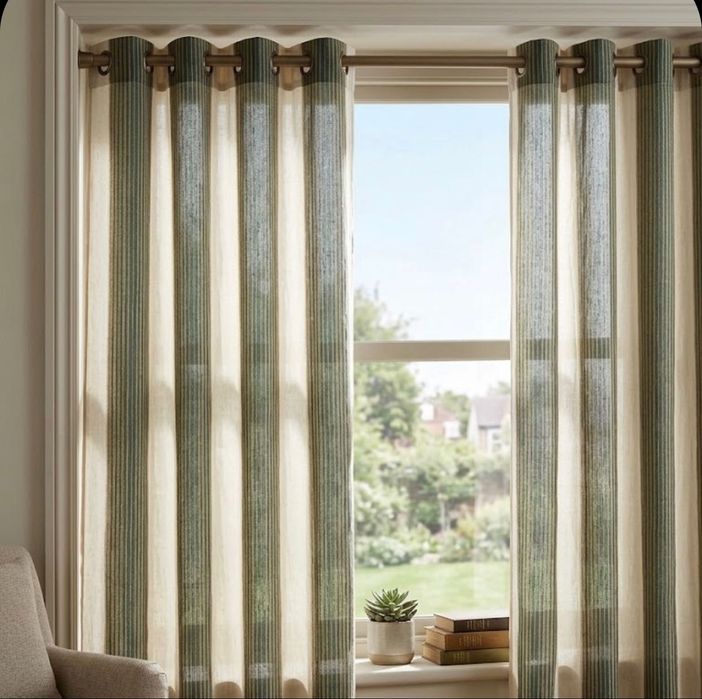 4 cortinas em tons de verde