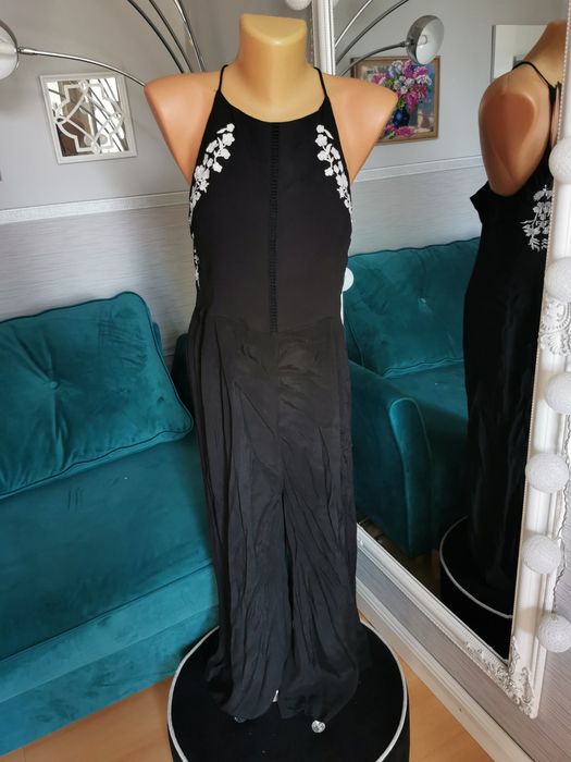 Śliczny czarny kombinezon wiskozowy New Look r. L