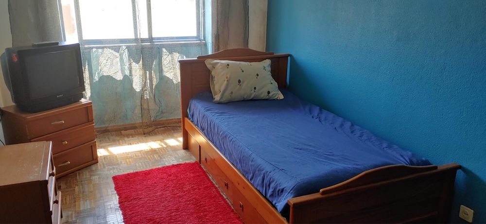 Quarto para arrendar