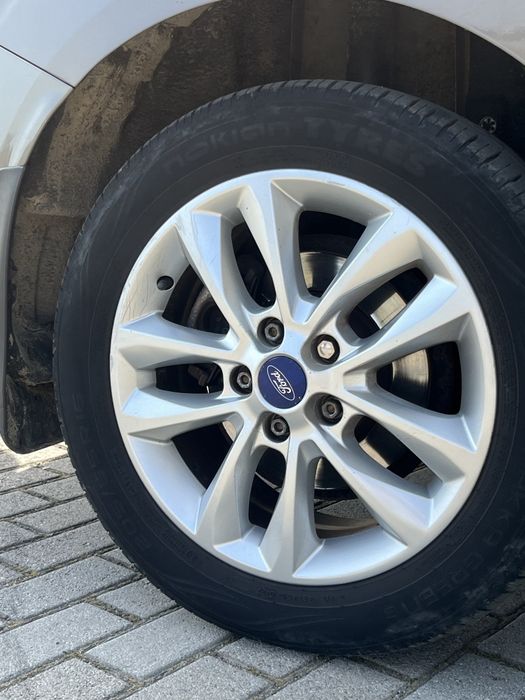Продам Ford focus 1.0 MT(lll покоління)