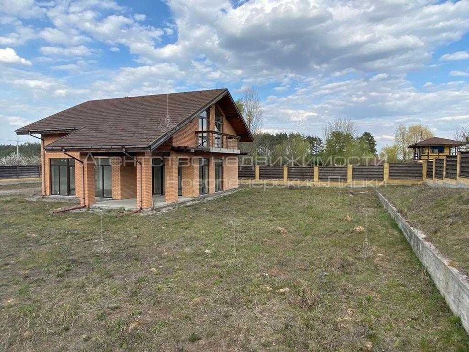 Продаж будинку 197м2 у елітному КМ «Козирна карта» с. Березівка