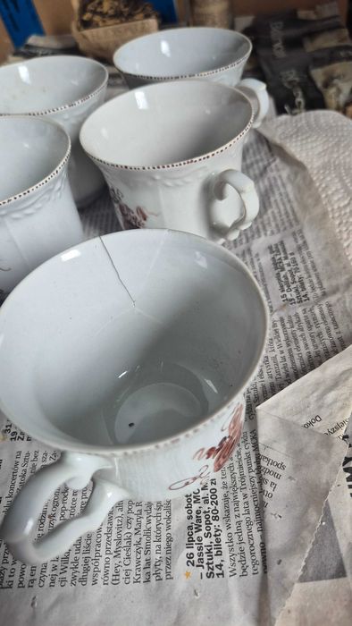 PRL- serwis kawowy z porcelany Karolina -gratka dla kolekcjonerów