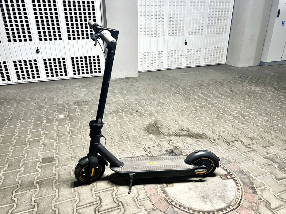 Hulajnoga elektryczna Hulajnoga Ninebot Max G30 Segway