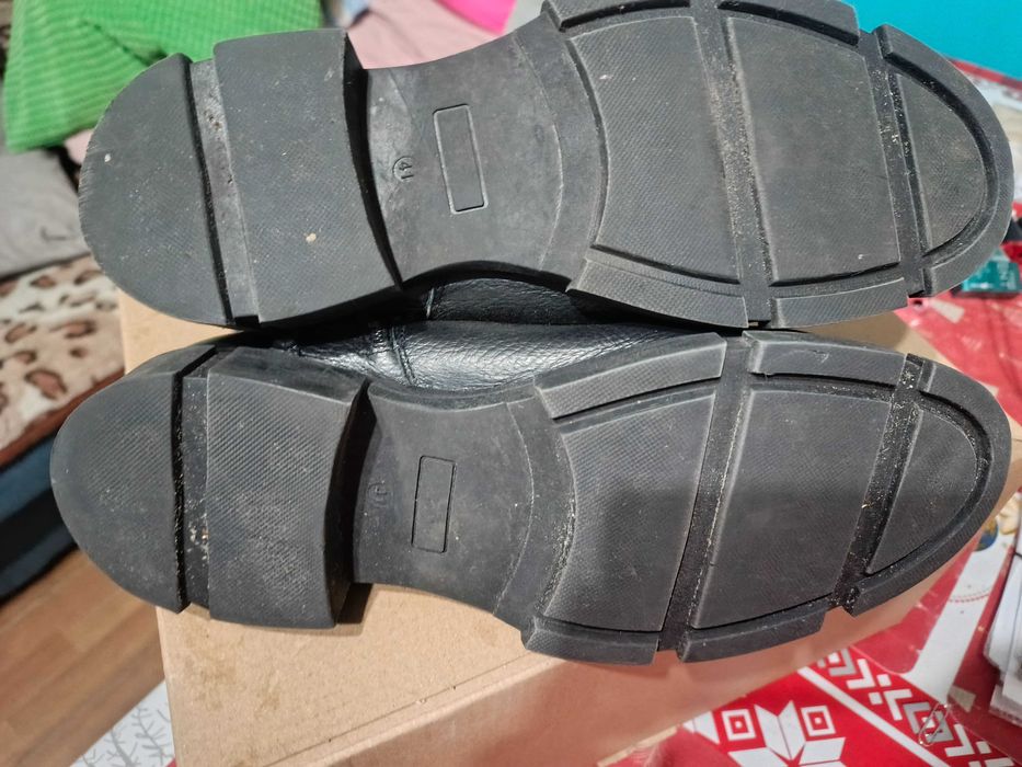 Buty czarne skórzane