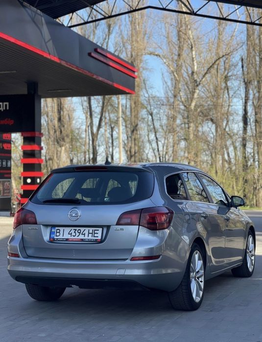 Opel Astra J Sports Tourer 1.7 CDTI