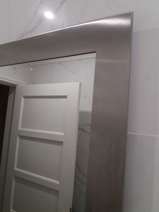 Espelho com moldura em inox64741098274945122
