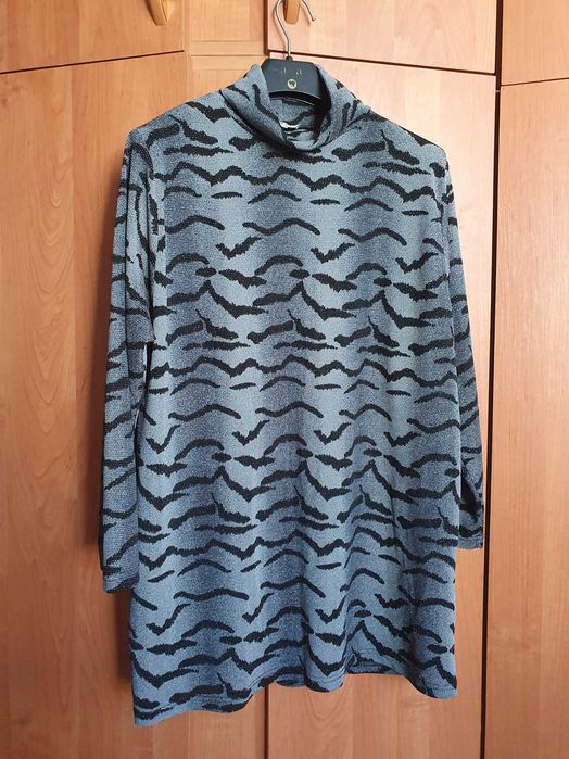 Bluzka tygrysia. Golf ze srebrną nitką