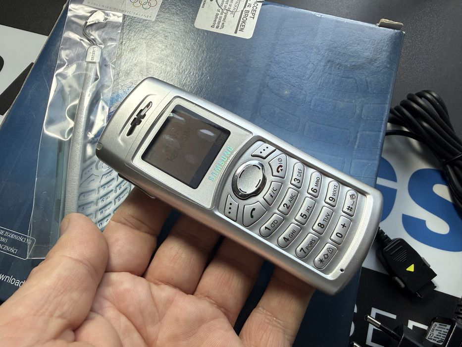Nowy Oryginalny Samsung C100 Siver
