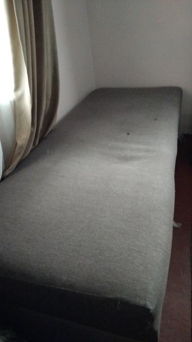 Ліжко односпальне